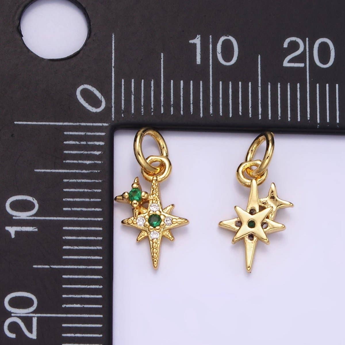 green gem multi-star charm